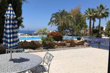 Kings Palace - Superb 2 Bed Ground Floor Apartment Пафос Екстериор снимка