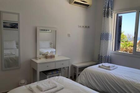 Kings Palace - Superb 2 Bed Ground Floor Apartment Пафос Екстериор снимка
